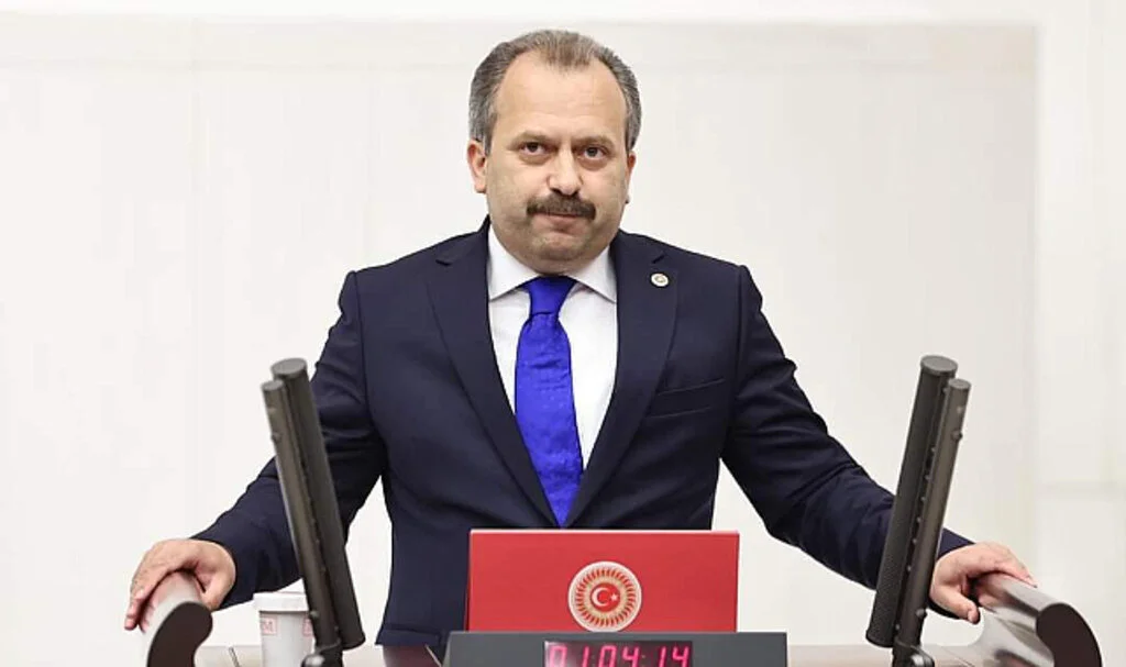 AK Partili Halil Uluay Kalp Krizi Geçirdi!
