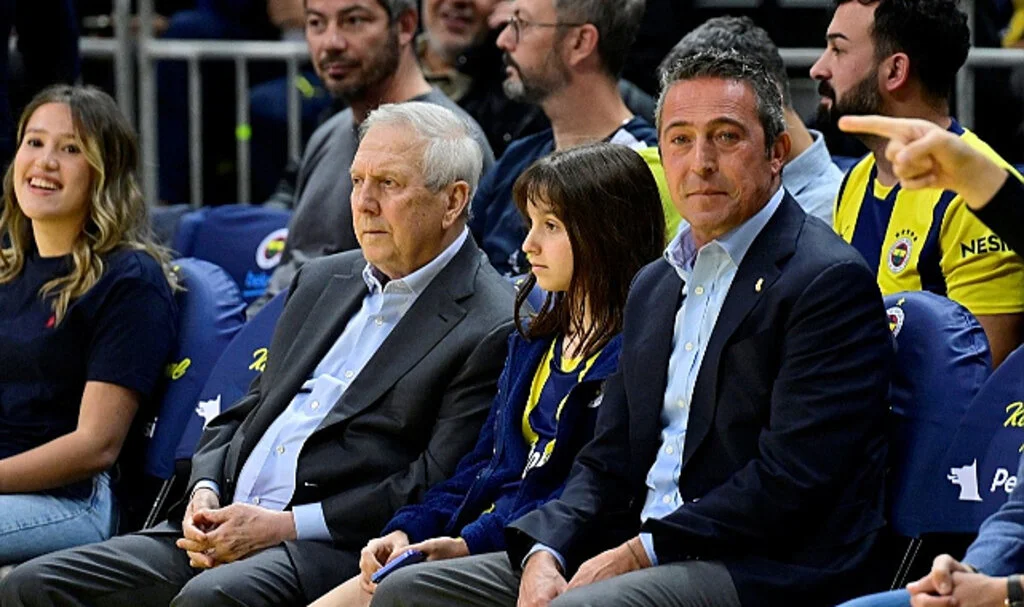 Ali Koç ve Aziz Yıldırım Euroleague Maçında Bir Araya Geldi