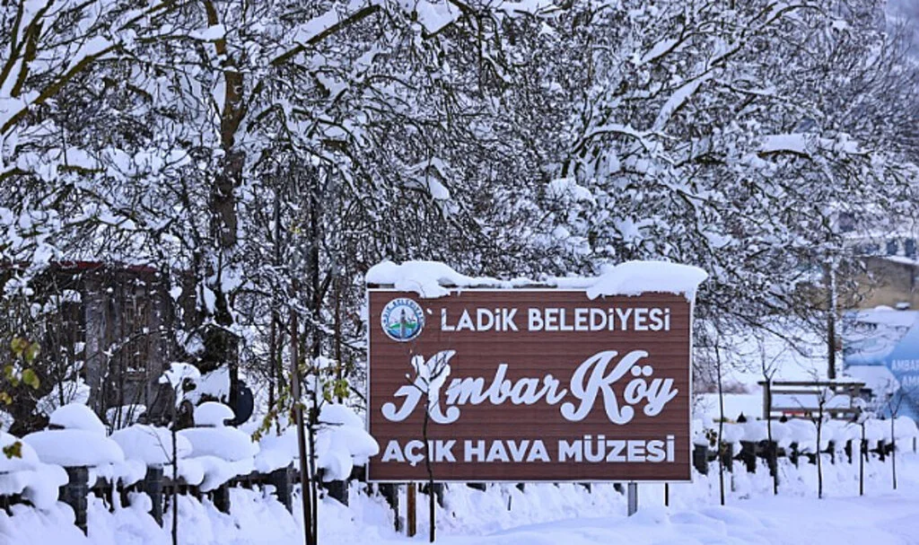 Ambarköy’de Kış Manzarası: Beyazın Büyüsü