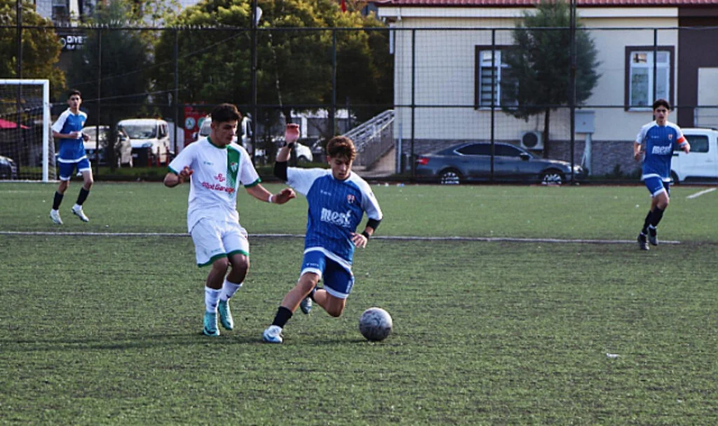 Atakum Belediyespor U16, Samsun Amatör Ligi’nde Şampiyonluğu Garantiledi