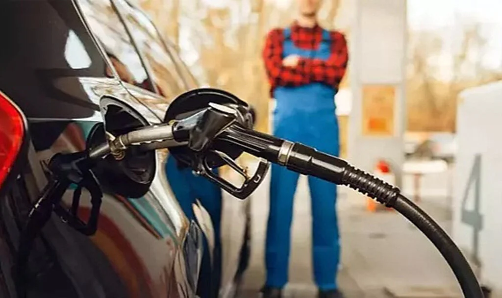Benzine 10 Kuruş İndirim, LPG'ye 71 Kuruş Zam!