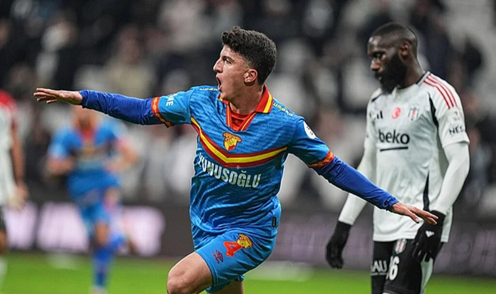 Beşiktaş Göztepe Karşısında Yıkıldı: 4-2