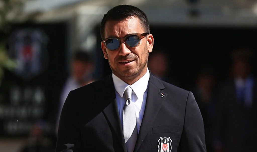 Beşiktaş'ta Van Bronckhorst İçin Kritik İki Maç