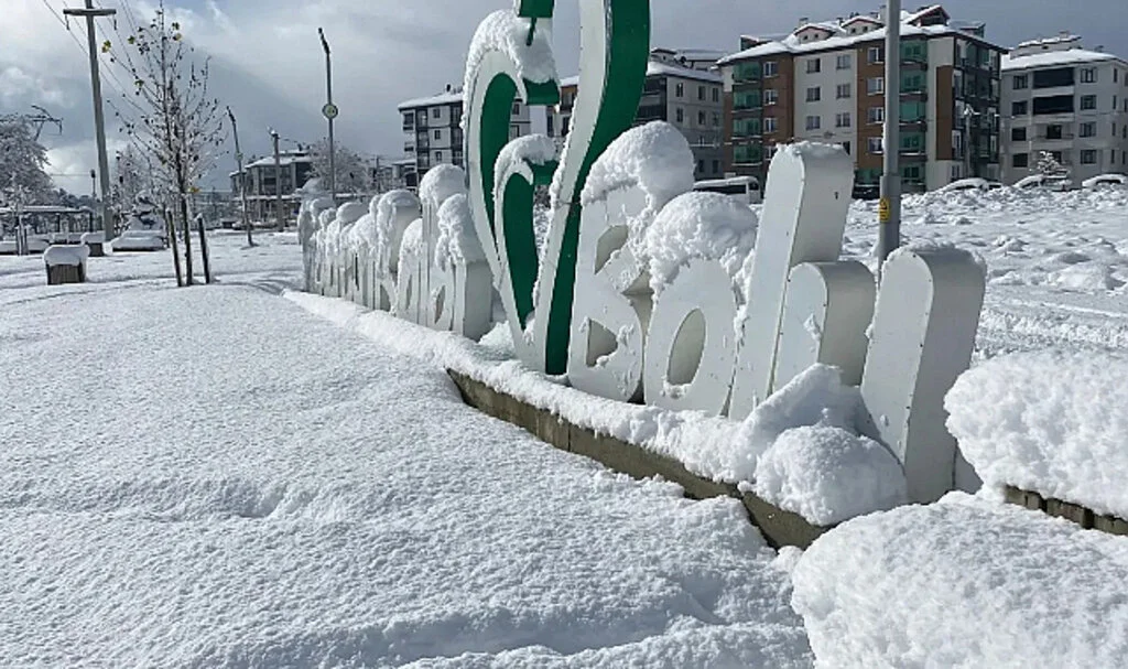 Bolu’da Okullar Bir Gün Daha Tatil