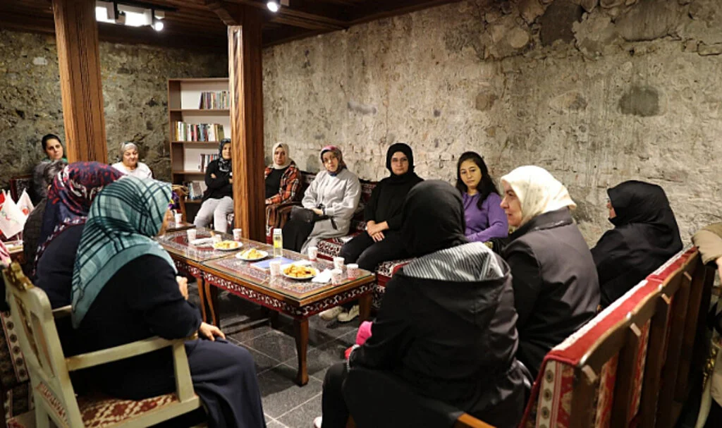 Büyükşehir’den 8 Haftalık Aile Eğitim Programı Başladı