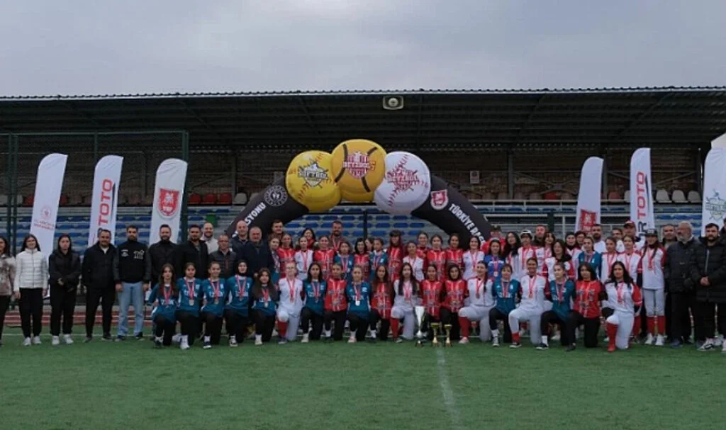 Çarşamba Belediyesi Softbol Türkiye Şampiyonu Oldu