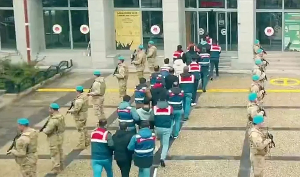 DEAŞ'a "Gürz-26" Operasyonu: 20 Şüpheli Tutuklandı