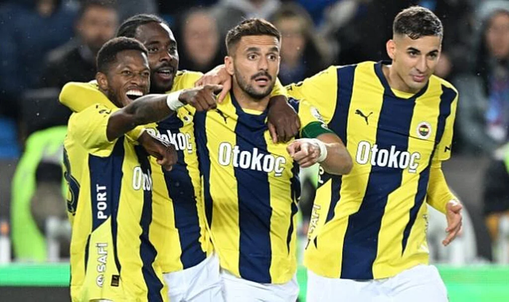 Fenerbahçe, Trabzonspor'u 3-2 Mağlup Etti!