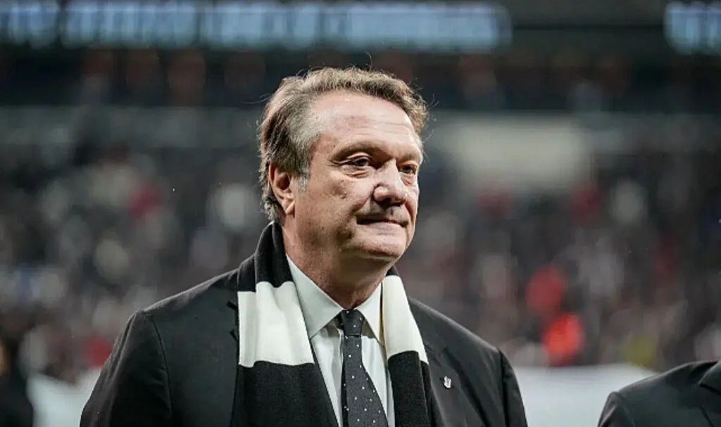Hasan Arat Beşiktaş Başkanlığı Görevini Bıraktı