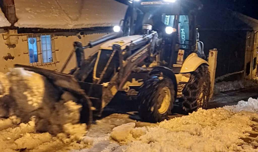 Havza'da iş makineleri sahaya çıktı