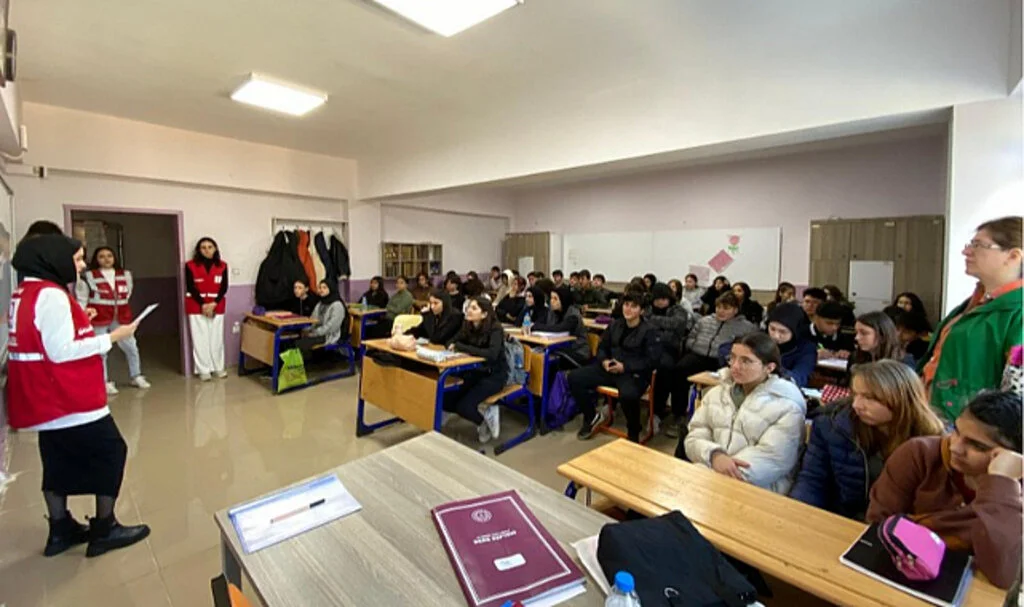 Havza Genç Kızılay’dan Lise Öğrencilerine Kızılay Tanıtımı