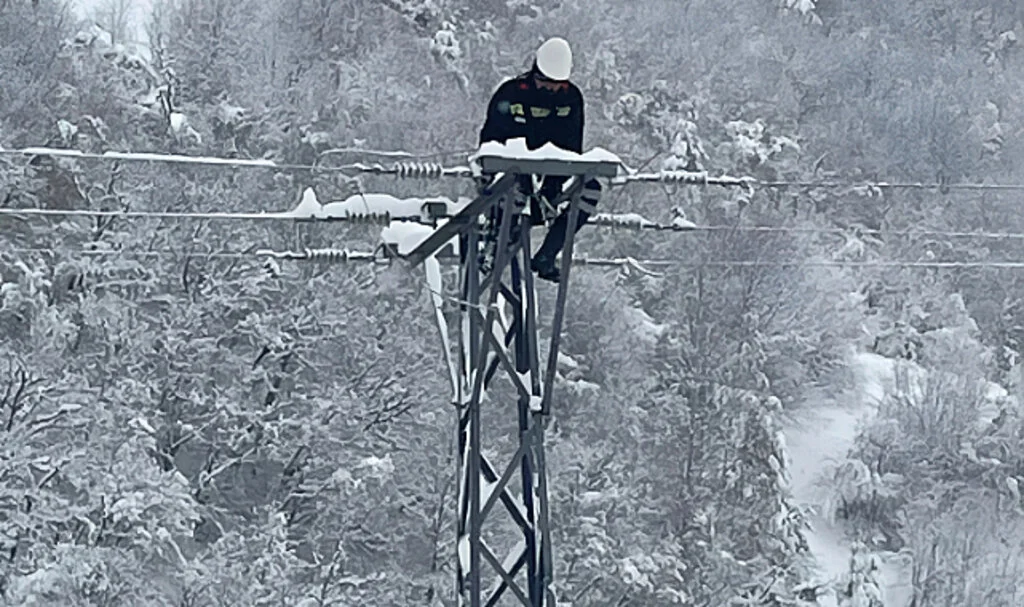 Kar ve Fırtına Samsun ve Çevresinde Elektrik Kesintilerine Neden Oldu