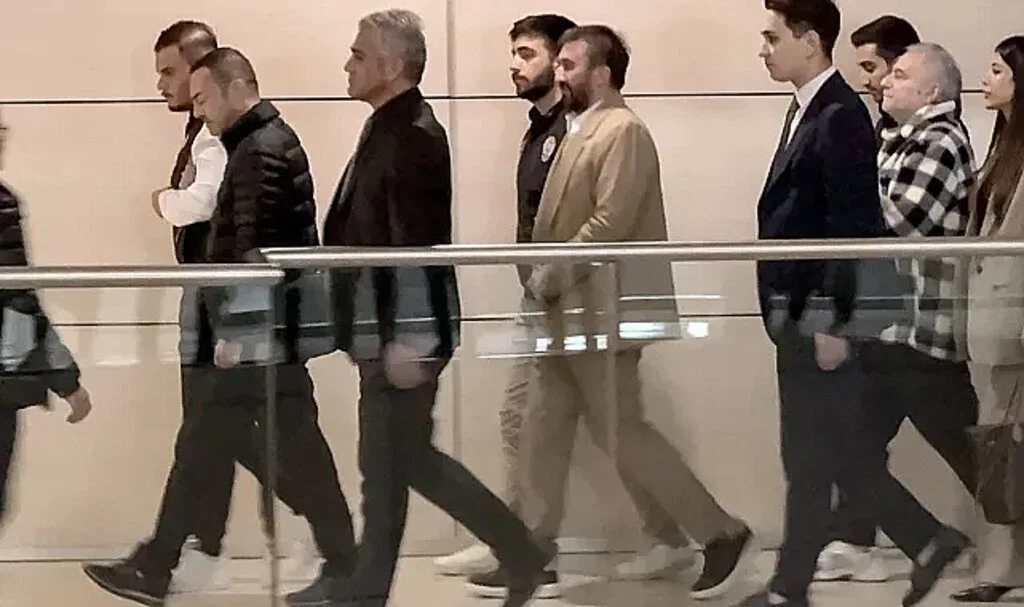 Mehmet Ali Erbil ve Serdar Ortaç'a kötü haber savcılıktan geldi