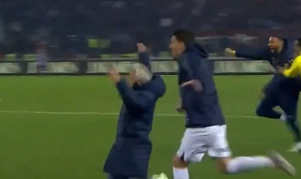 Mourinho’nun Trabzon’da Yaptığı Hareketler Olay Oldu