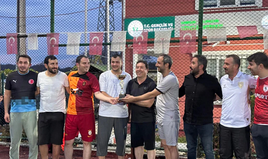 Öğretmenler Günü Futbol Turnuvası Salıpazarı’nda Tamamlandı