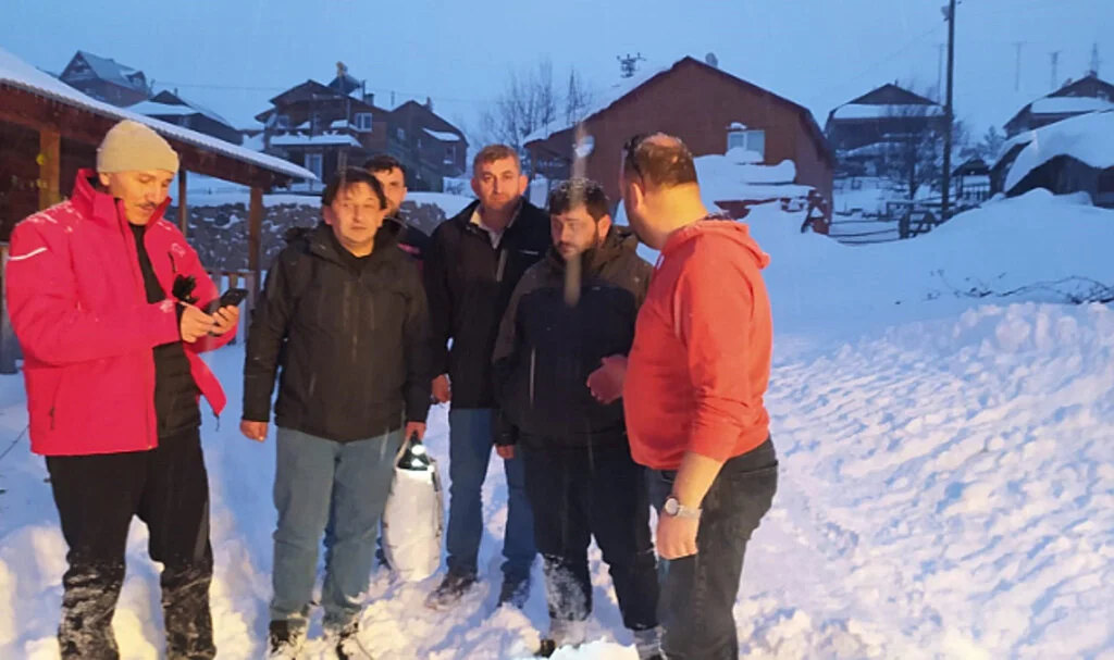 Ordu'da Karda Mahsur Kalan 4 Kişi Bulundu