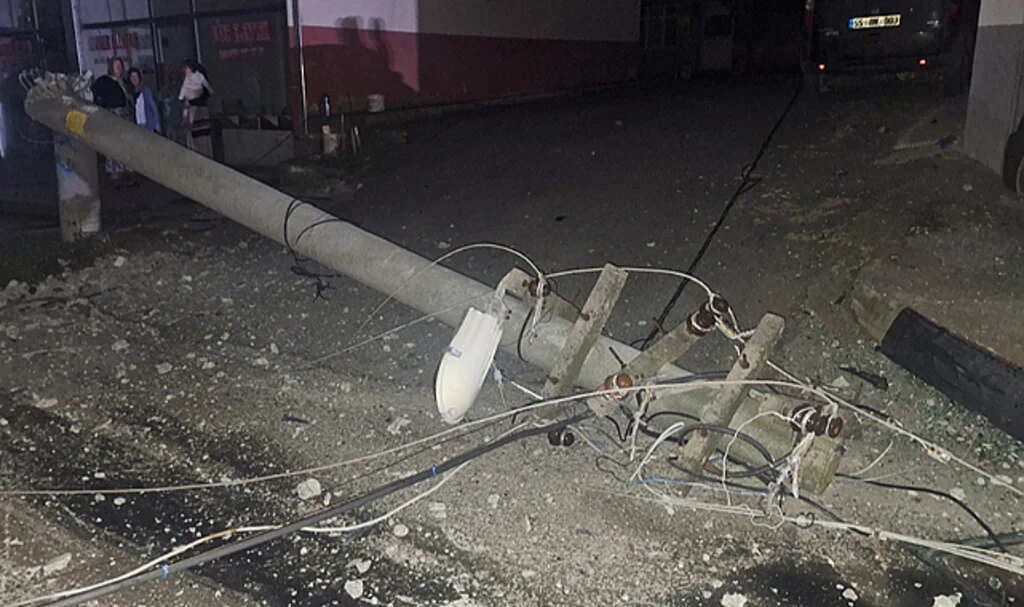 Samsun Bafra'da Kaza: 4 Kişi Yaralandı
