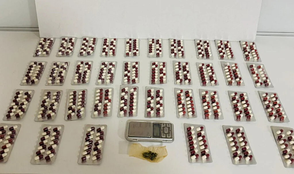 Samsun'da 504 sentetik ecza ele geçirildi