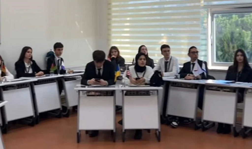 Samsun'da dünya meseleleri masaya yatırıldı