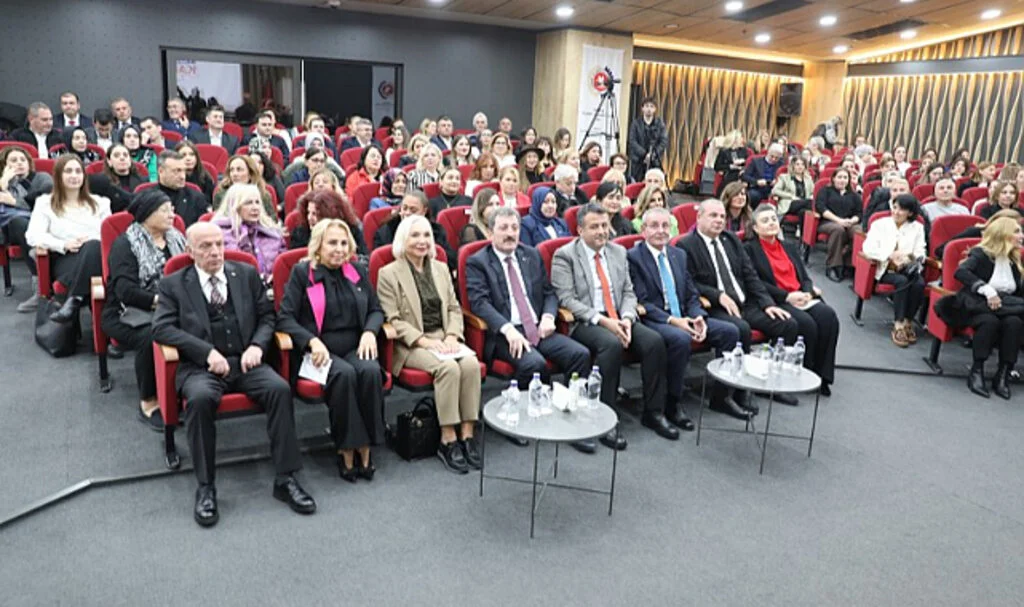 Samsun’da "Geleceğe Yön Veren Kadınlar" Programı Gerçekleştirildi