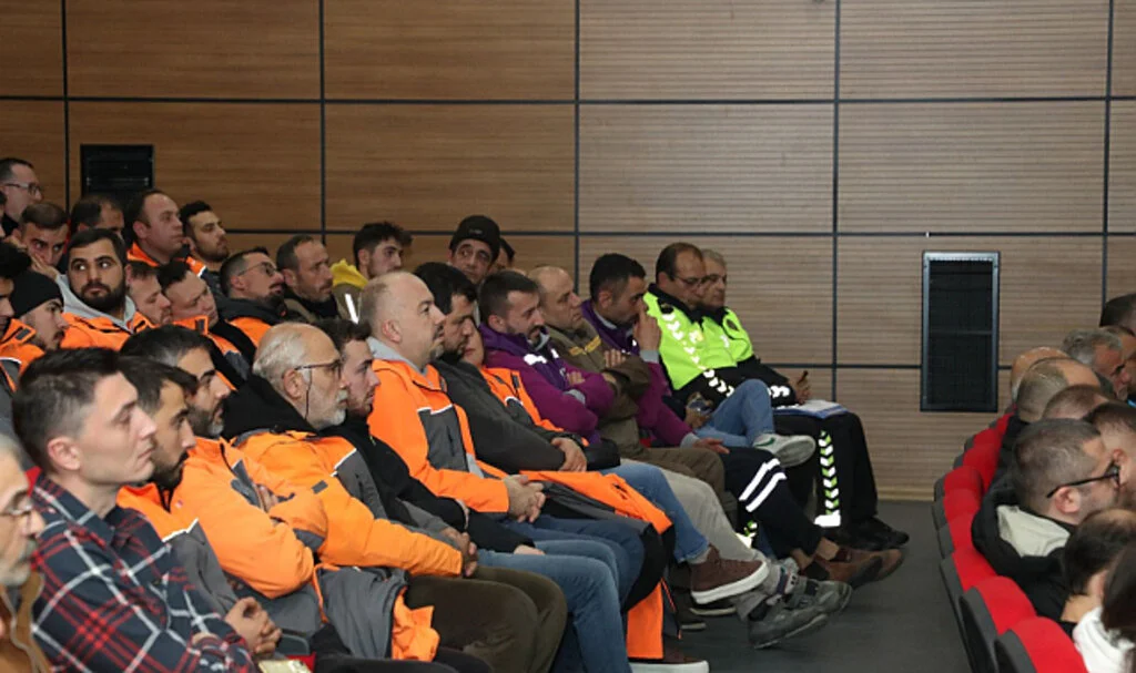 Samsun'da Kargo Çalışanlarına Güvenlik ve Trafik Eğitimi Verildi