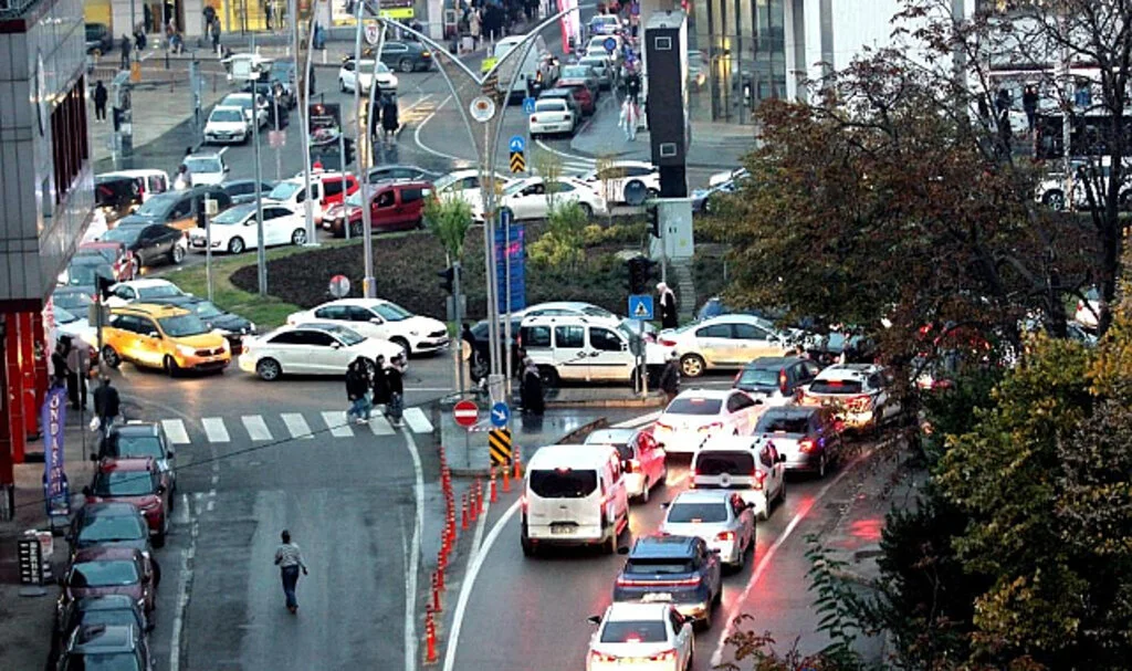 Samsun'da Taşıt Sayısı 500 Bine Yaklaşıyor