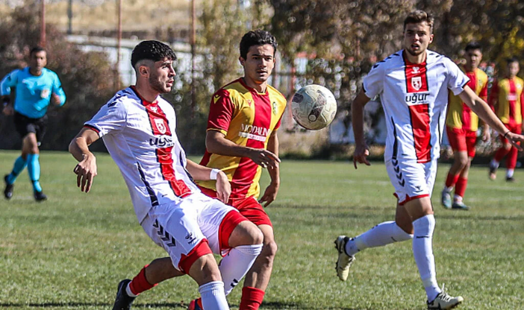 Samsunspor U19, Galatasaray’a Fark Atarak Liderliğini Sürdürüyor