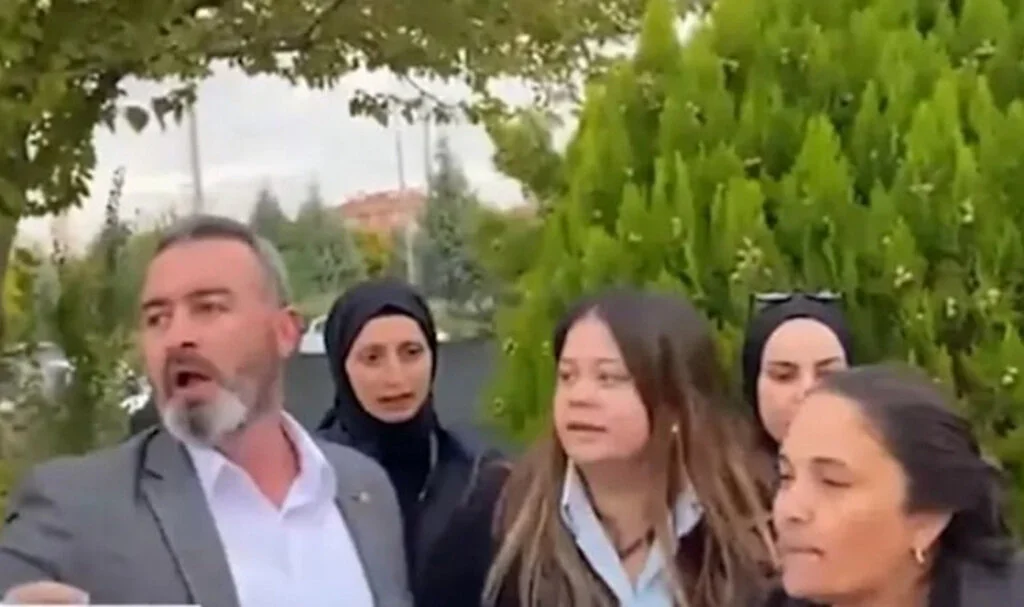 Selma Ateş'e Saldırıyı Azmettiren, Ev Hapsinde Çifte Cinayet İşleyip Kaçtı