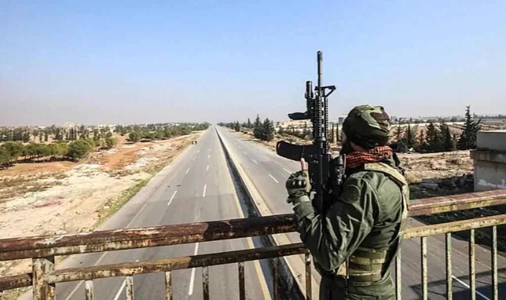 Suriye'de HTŞ, Hama'da Kritik Bölgeleri Ele Geçirdi