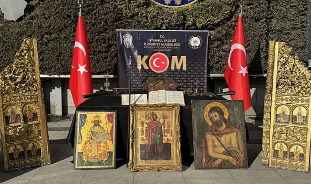 Tarihi Eser Kaçakçılığına Büyük Darbe: Fatih'te Operasyon