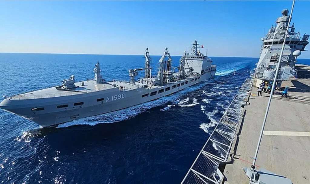 TCG Anadolu ve TCG Derya'dan İlk Denizde İkmal Başarısı