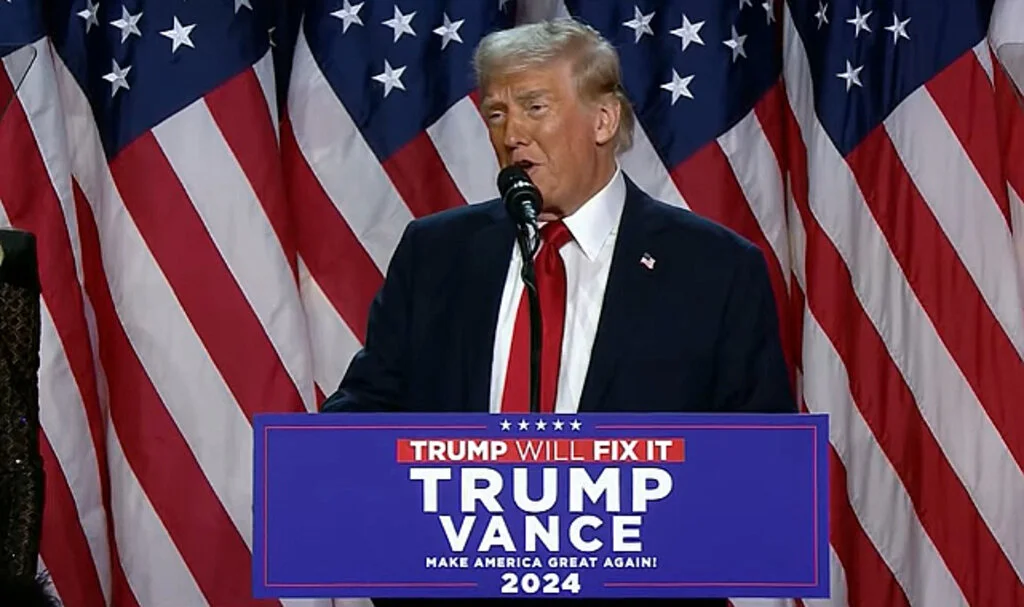 Trump Başkanlık Zaferini İlan Etti: “Altın Çağ Başlıyor”