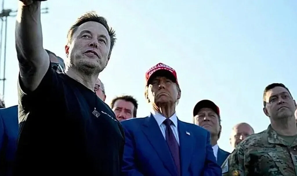 Trump ve Musk Starship Fırlatılışında Bir Araya Geldi