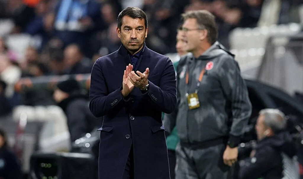 Van Bronckhorst’tan Semih Kılıçsoy’a Övgü: "Gücüyle Golü Buldu"