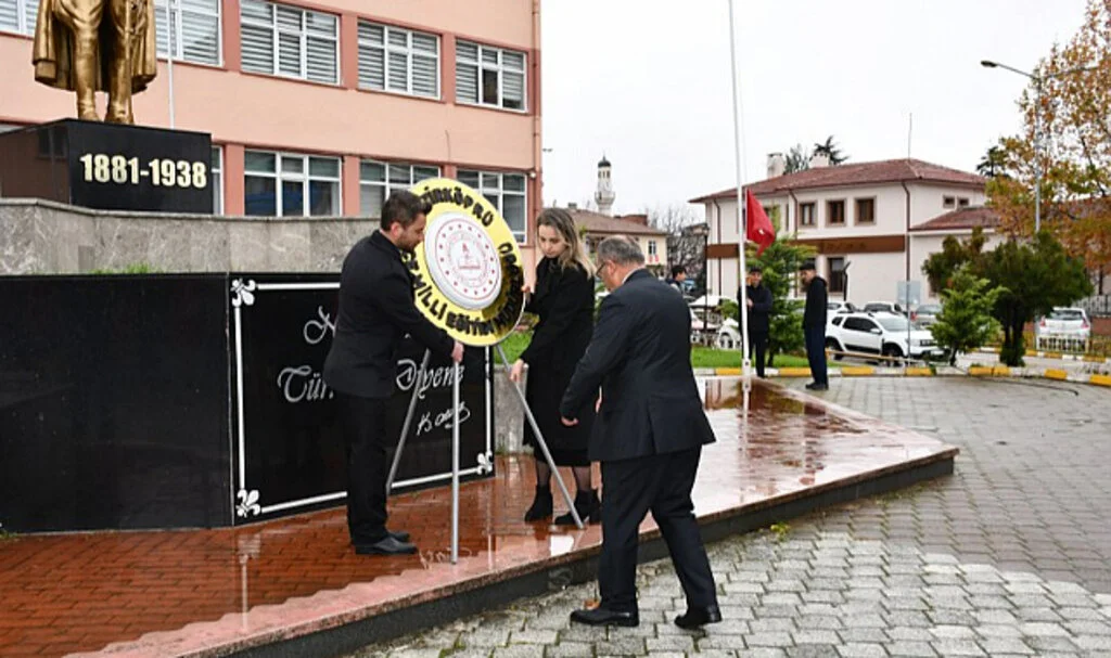 Vezirköprü’de 24 Kasım Coşkuyla Kutlandı