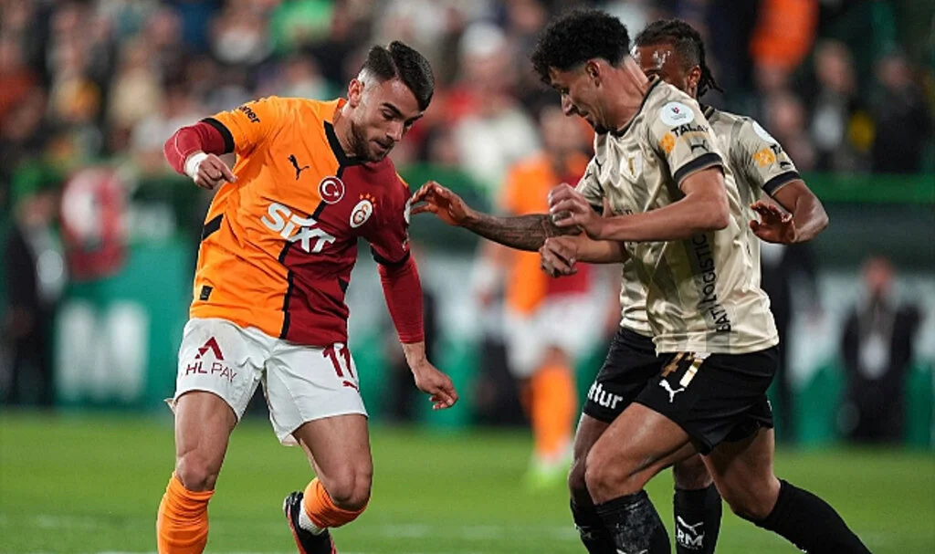 Wolverhampton Yunus Akgün’ün Peşinde