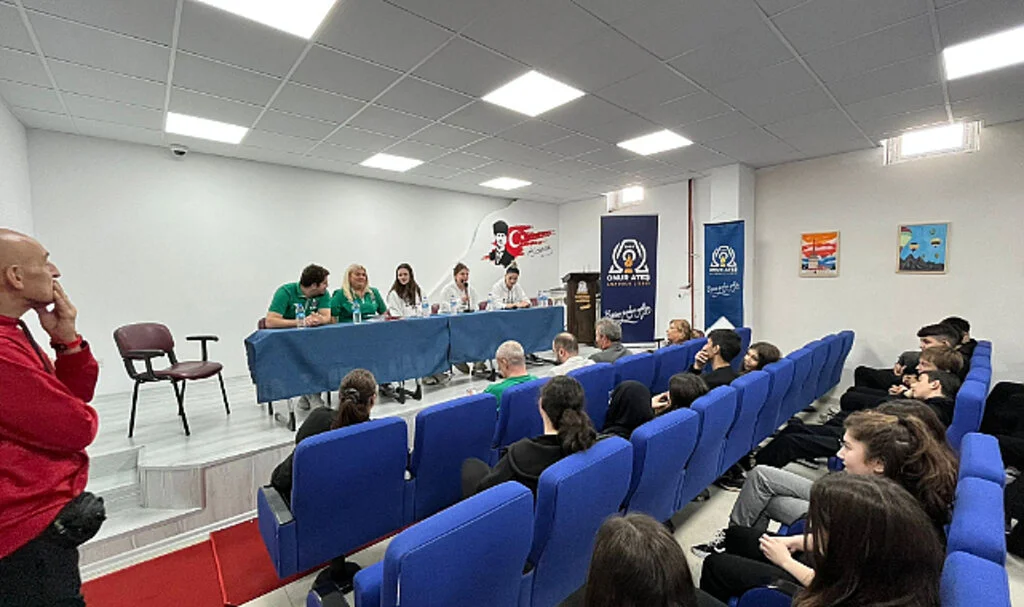 Zorlu Koleji Basketbol Takımından Öğrencilere İlham