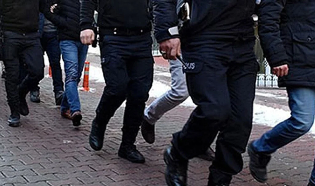 16 İlde Yasa Dışı Bahis ve Sanal Kumar Operasyonu! 27 Kişi Yakalandı