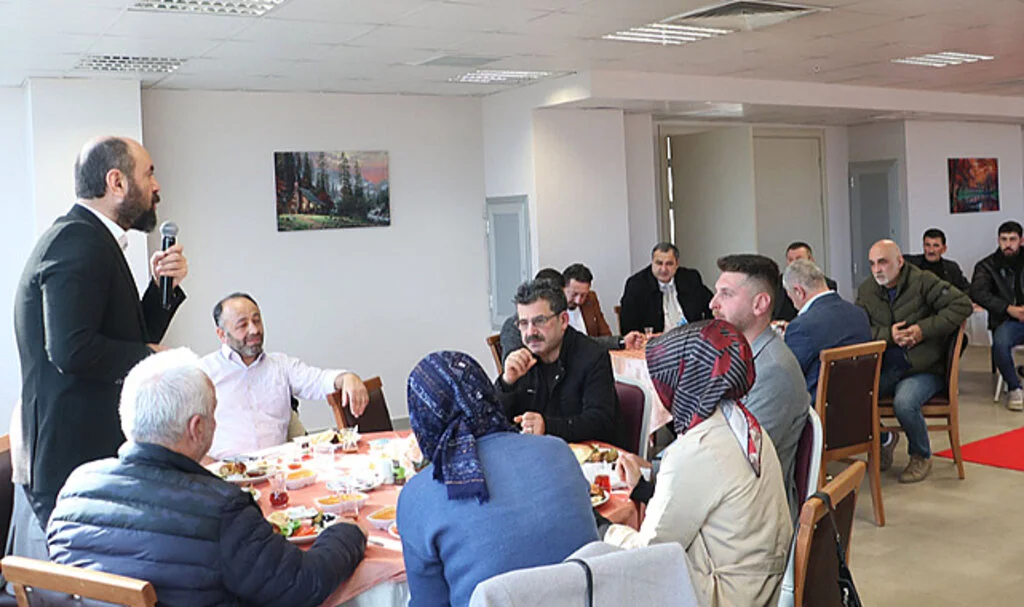 AK Parti Havza İlçe Başkanı Pekşen Muhtarlarla Buluştu