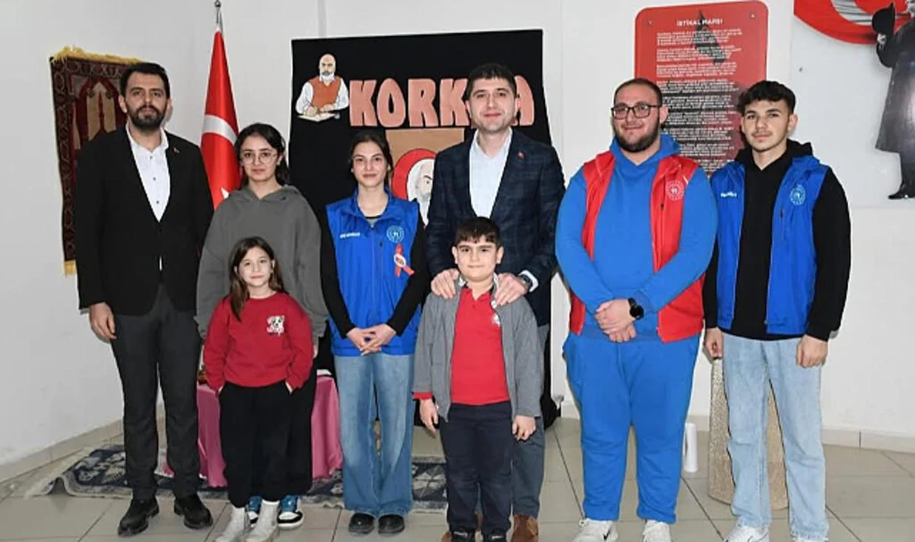 Alaçam’da Mehmet Akif Ersoy’a Duygusal Anma Programı
