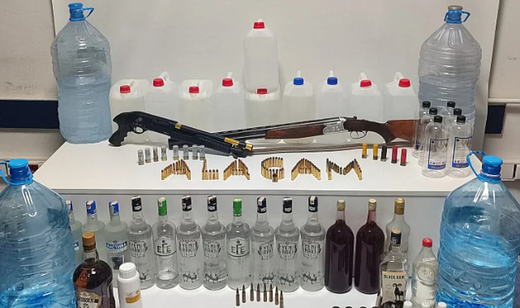 Alaçam’da Sahte İçki Operasyonu: 3 Gözaltı