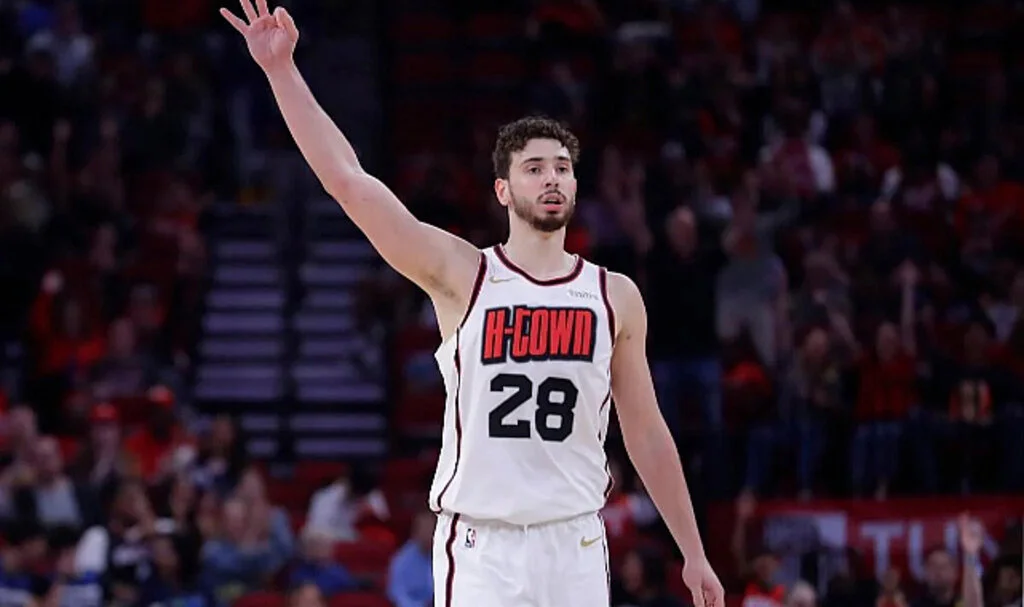 Alperen Şengün'den, Miami Heat'e karşı 18 sayı 18 ribaunt!