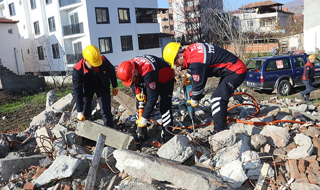 Amasya'da Gerçekçi Deprem Tatbikatı Yapıldı