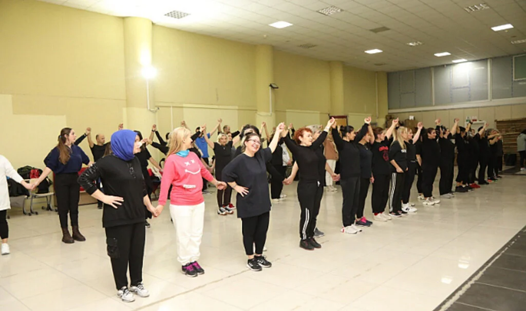Atakum Belediyesi’nden 7’den 70’e Halk Oyunları Kursu