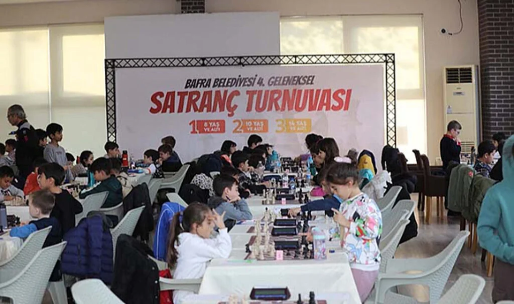 Bafra'da Geleneksel Satranç Turnuvası Tamamlandı