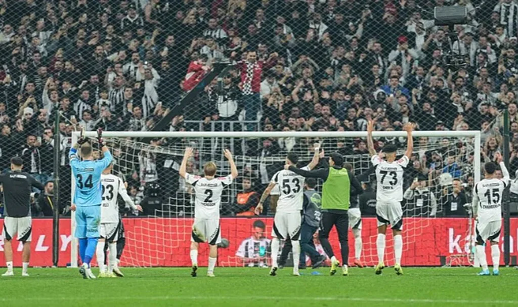 Beşiktaş Derbide F.Bahçe'yi 1-0'la Geçti!