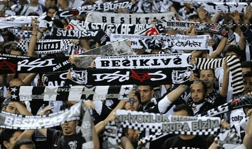 Beşiktaş'tan UEFA'ya başvuru: 'Başka yerde oynatın'
