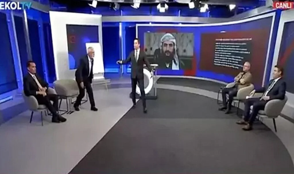 Canlı Yayında HTŞ Tartışması: Mehmet Metiner, Mehmet Gezici'nin Üzerine Yürüdü