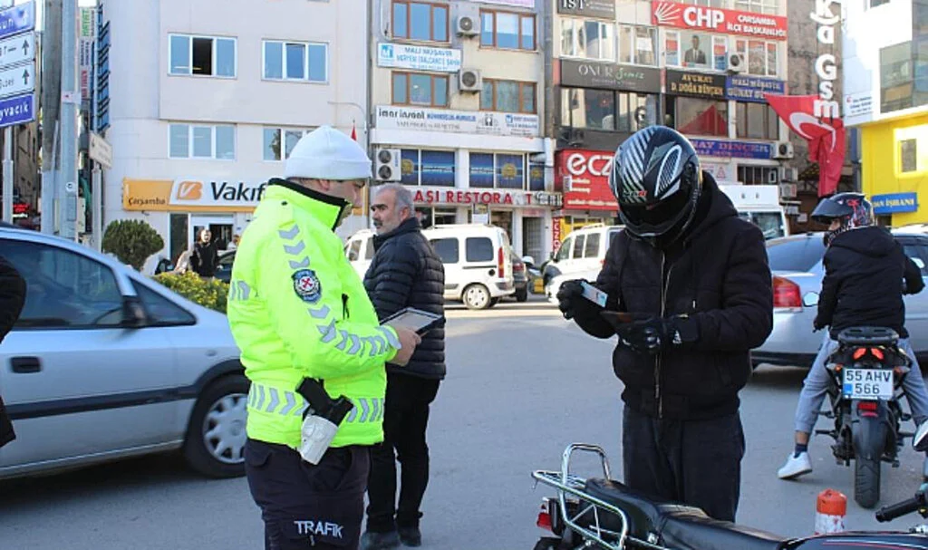 Çarşamba'da Motosiklet Sürücülerine Sıkı Denetim