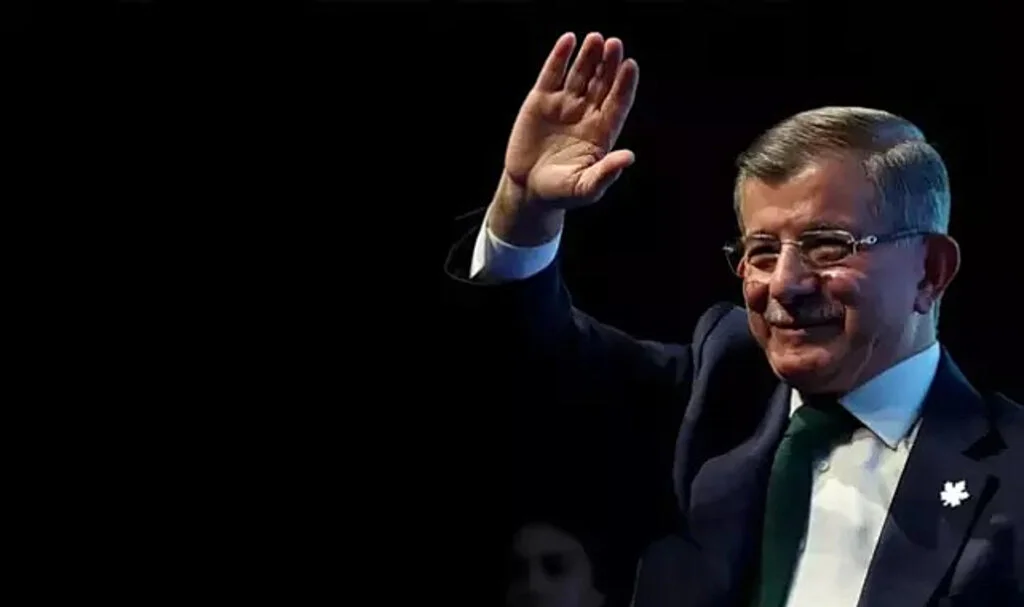 Davutoğlu'ndan AK Parti Açıklaması: 'Bağlamından Koparıldı'